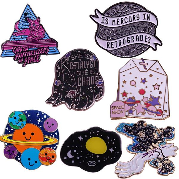 Pins, Brooches Space Planet Badge Galaxy Moon Stars Enamel Pin Ciência Cosmos Acessório