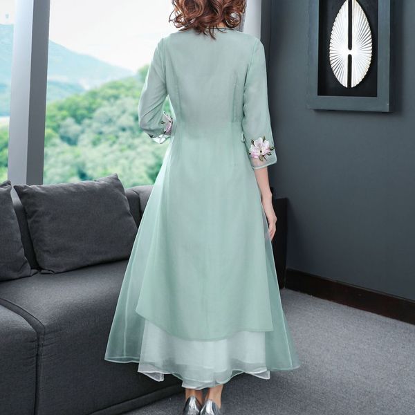 

dresses brand chinese style autumn women v-neck lurex embroidery flower patterns 3/4 sleeve large swing, Black;gray
