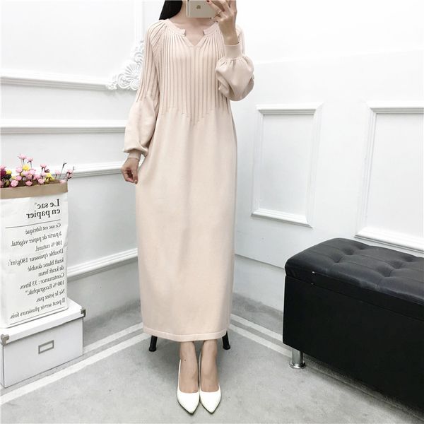 

korean 2021 s women's autumn and winter long v-neck pullover loose thin lantern sleeve knitted skirt fashion, Black;gray