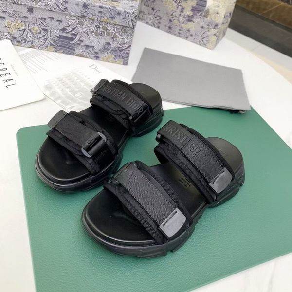 

slippers sandals d family slippers for women to wear new beach sports sandals in summer 2021 zly zly, Black
