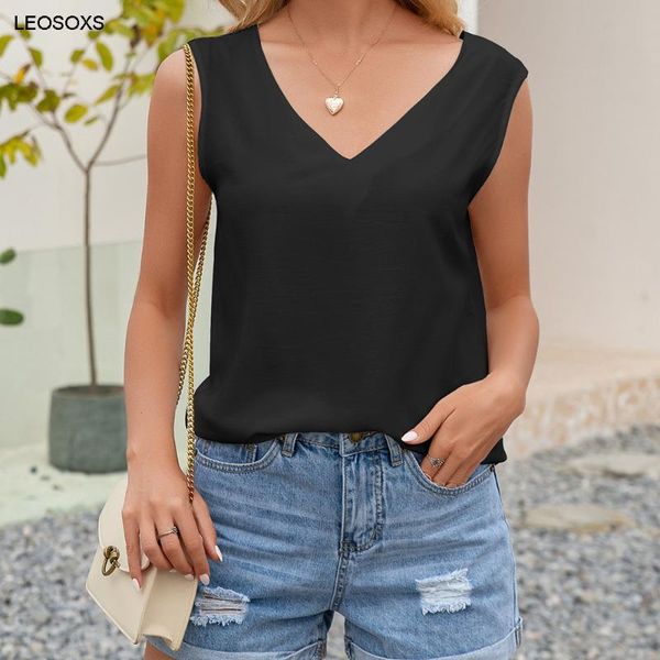 

women's 2021 summer simple temperament cut out lace splicing v-neck fashion sleeveless t-shirt, White