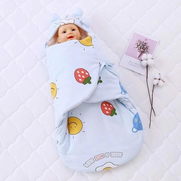 

blankets & swaddling born autumn / winter girls wearing cap cotton nightgown cute cartoon printing high-density comfortable blanket rb03