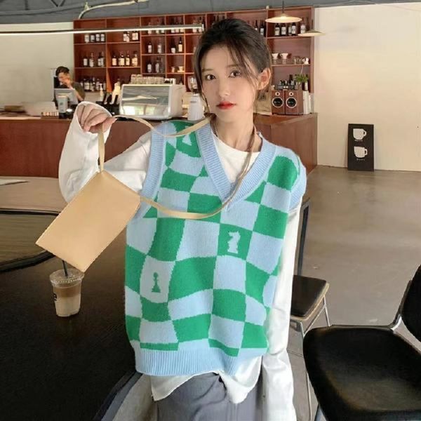 

autumn winter cloth are irregular chsboard, pecially with knitted vt, women's loose v-neck sleevels sweater and vt, Black;white