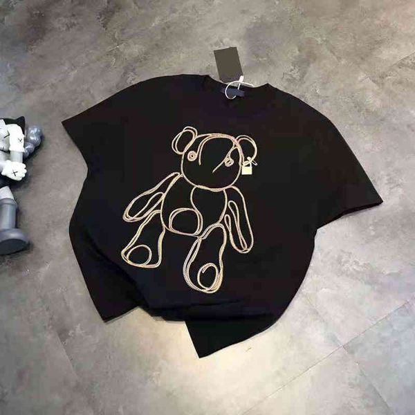 

2022 factory wholesale new high version summer fashion sketch outline print simple cartoon aging black slim couple short sleeves, White