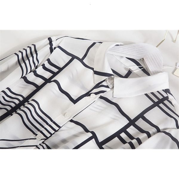 

blouses black stripe printed shirt women's long sleeve slim mulberry silk 2021 spring, White