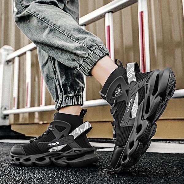 

2021 men running shoes black yellow white fashion mens trainers breathable sports sneakers size 39-46 wo, White;red