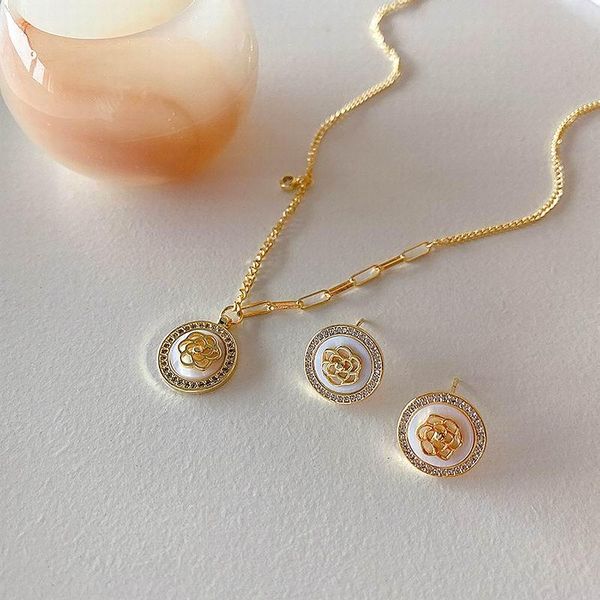 

fashion flower paved shell pearl pendant necklace for women 2021 jewelry christmas gifts necklaces, Silver