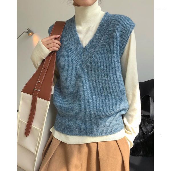 

women's vests winter style v-neck alpaca wool knitted vest loose and thin sleeveless waistcoat women1 8s7v, Black;white