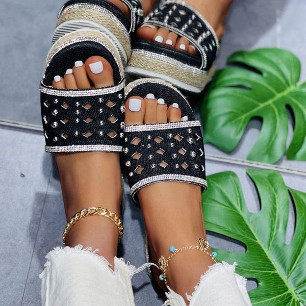 

sandals women's slippers 2021 summer fashion rhinestone rivets embellished thick-soled women outdoor ladies beach shoes, Black