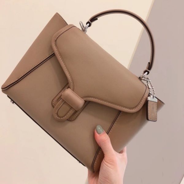 

2021 c catfish bag small cowhide storage bags women's messenger guangzhou laohua luxuryss designerss yw
