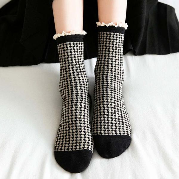 

retro trendy cotton ladies socks japanese style lace grid pattern female ethnic breathable & hosiery, Black;white