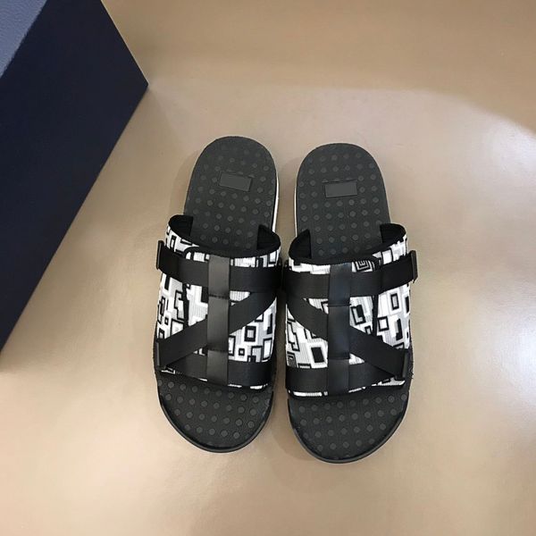 

2021ss man slipper designers fashion classics slide graffiti true leather desert sand rubber summer many color options mens sandals with box, Black