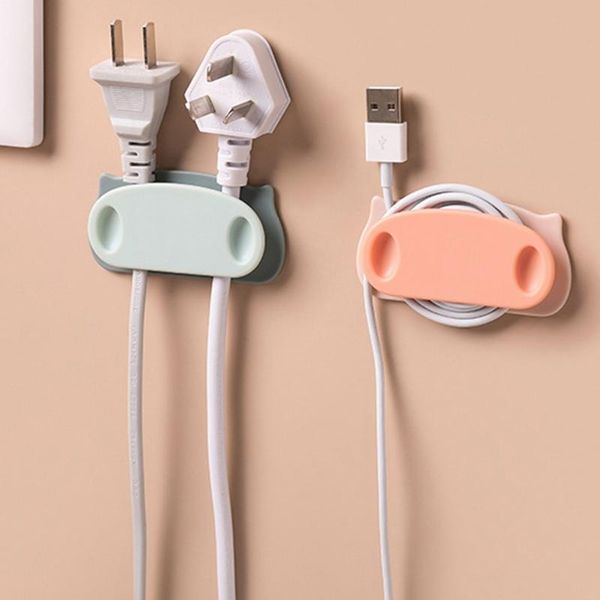 

hooks & rails 4pcs punch-power plug hook electrical wire socket holder storage hanger pig household organizer
