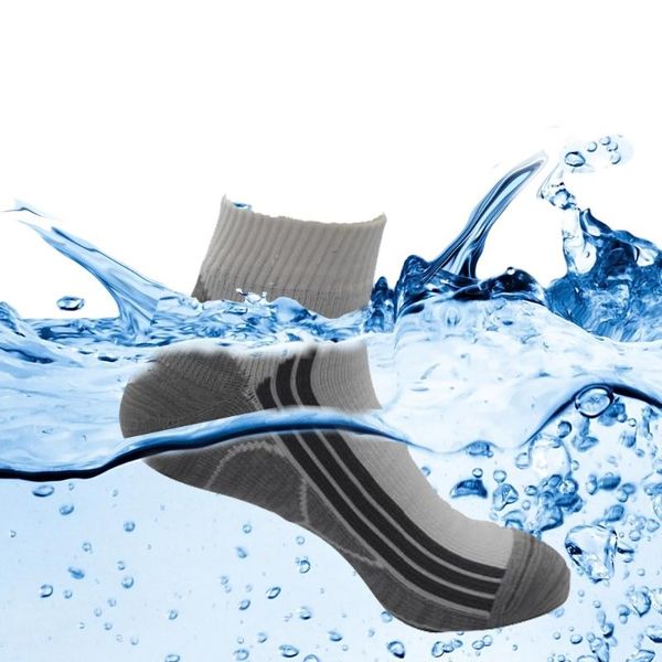 

sports socks cycling/running/climing/hiking waterproof men outdoor, Black