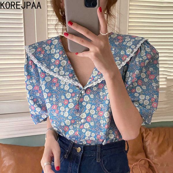 

korejpaa women shirt summer korean chic retro small floral doll collar lace stitching single-breasted short-sleeved blouses 210526, White