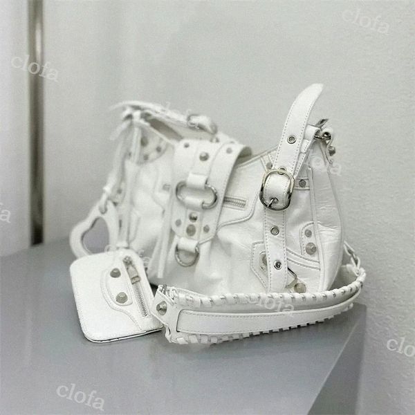 

2022 womens handbags classic motorcycle bags element design rivet leather half crescent le cagole saddle single shoulder diagonal strap fema