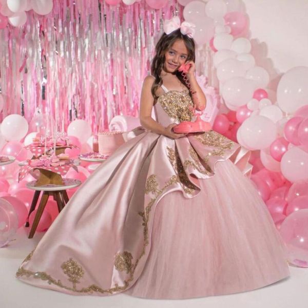 NEU!!! Rosa Perlen Ballkleid Mädchen Festzug Kleider Spaghettiträger Prinzessin Blumenmädchenkleid Pailletten Satin Applikationen Erstkommunion Kleider CG001