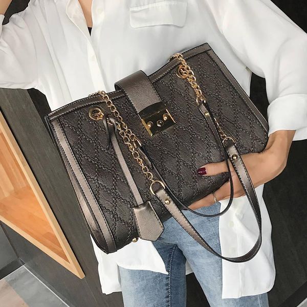 

evening bags women handbag fashion chains design shoulder strap luxury designer bag large tote british style crossbody