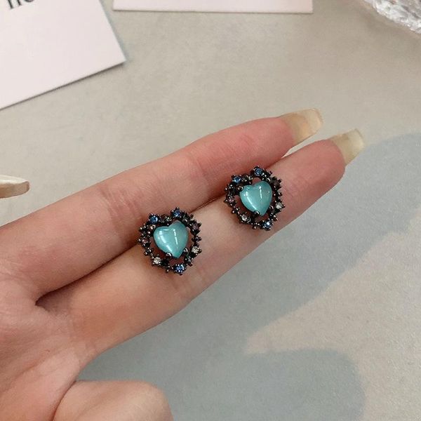 

stud korean earrings trendy 2021 jewelry retro black love niche design simple and versatile french for women, Golden;silver