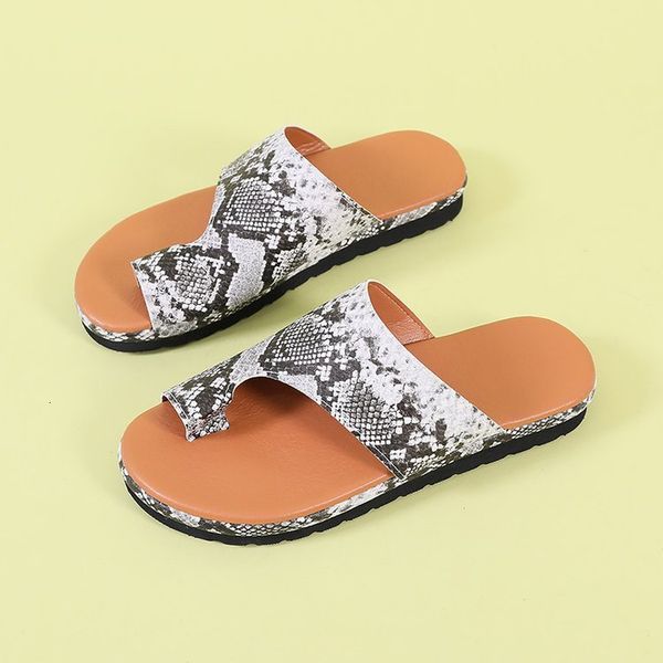 

luxury slippers slippers 2021 summer leisure one line large women's flat bottom sandals, Black