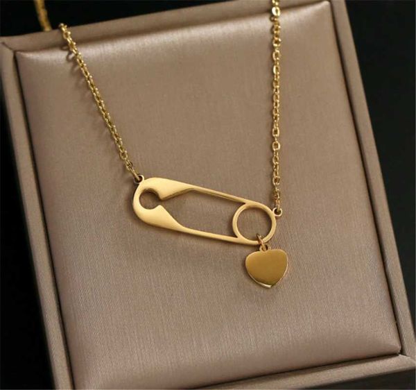 

pendant necklaces 316l stainless steel 3d gold pin peach heart titanium necklace colorless elegant short no fade, Silver