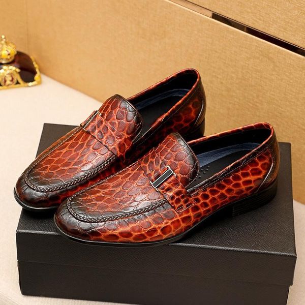 

dress shoes casual leather non-slip wear-resistant sole embossed surface classic breathable and comfortable 2021 design 7680, Black