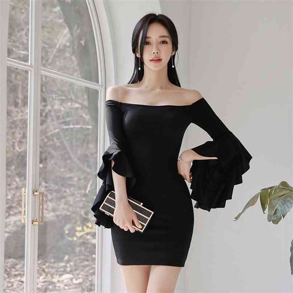 Abito da donna nero sexy da donna Chic Slash Neck Flare Sleeve Slim Fit Evening Club Package Hip Mini Bodycon 210603