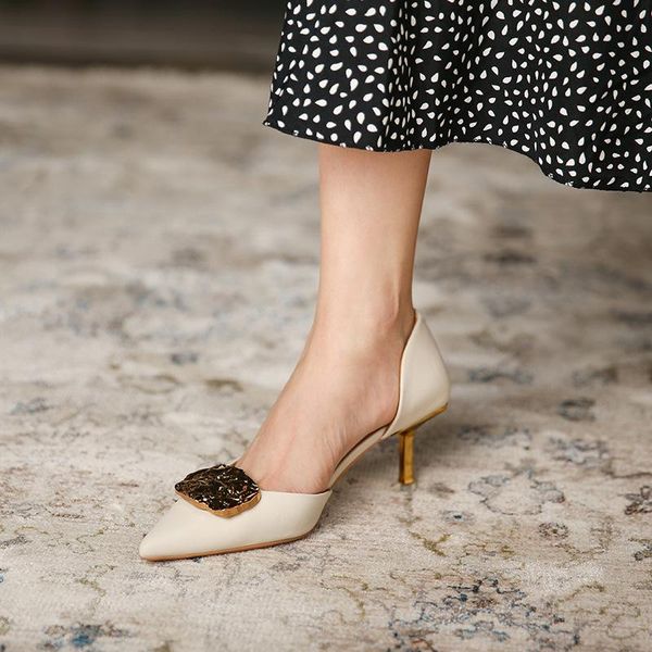 

2021 fashion high heels design side hollow out metal square button women shoes stiletto party wedding bridal pumps, Black