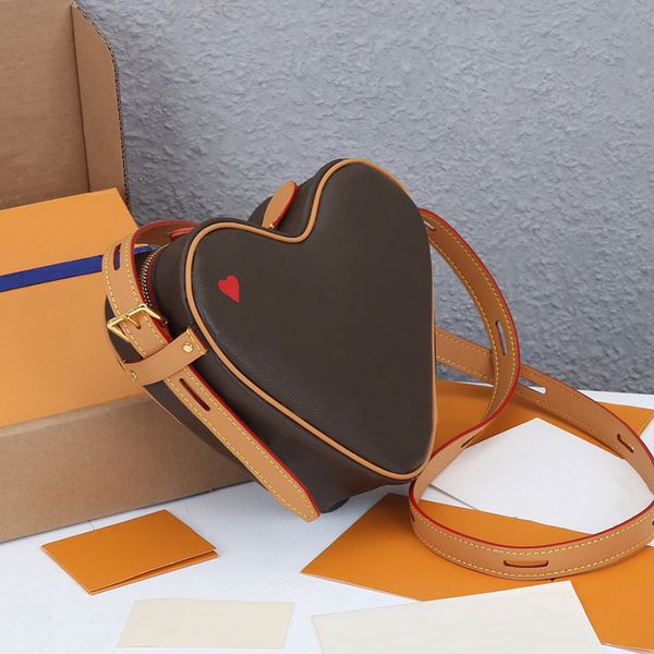 

women's game on coeur shoulder bag brown flowers genuine leather women handbags mini purse red heart double zipped designers bags
