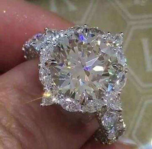 

new inlaid round super flash ring classic diamond ring popular, Golden;silver