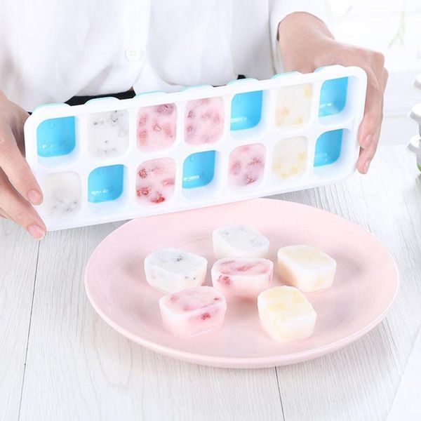 

grids silicone ice cube tray mold with clear cover cubes mould maker er summer fruit home kichen accessories popsic m7f4 baking moulds