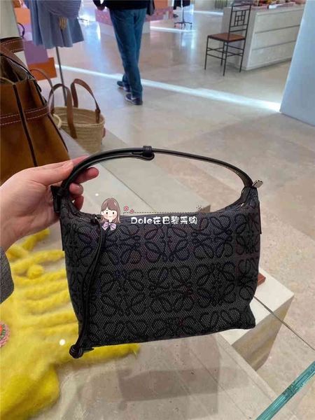 

loewe / luo yiwei new cubi anagram hand jacquard underarm shoulder women's bag