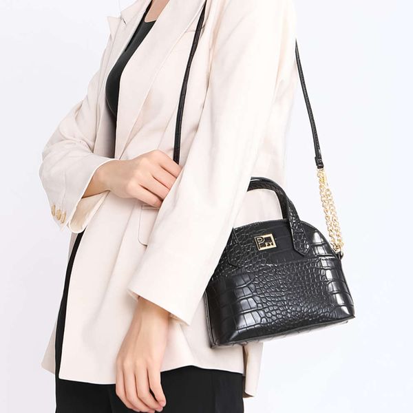 

2021 popularbag women's new fashion shell versatile ins portable messenger large capacity shoulder bag