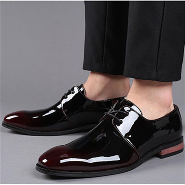 

men's dress shoes 2021 bright patent leather pointed toe mens oxfords fashion classic business formal, Black