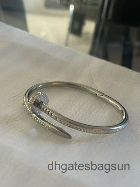 

nail diamontÃ© bracelet, Black