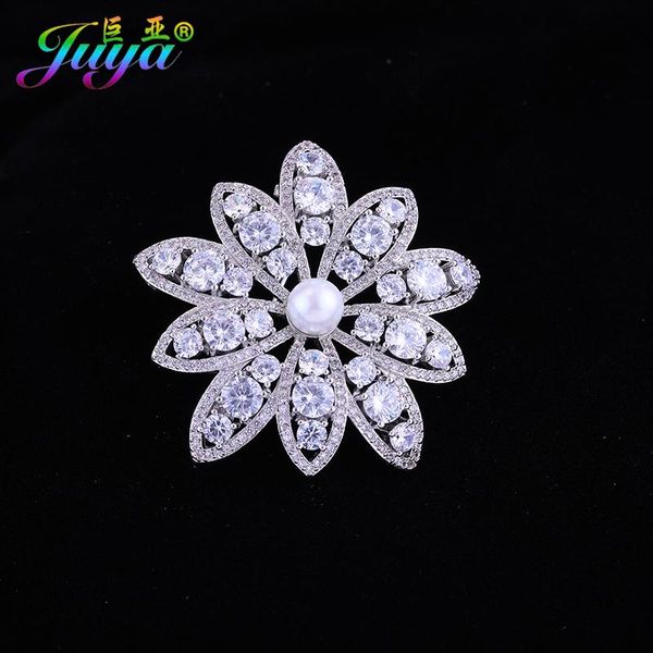 

pins, brooches thanksgiving day mercy gift jewelry birth flower micro pave zircon floating stitchwort women fashion sweater, Gray