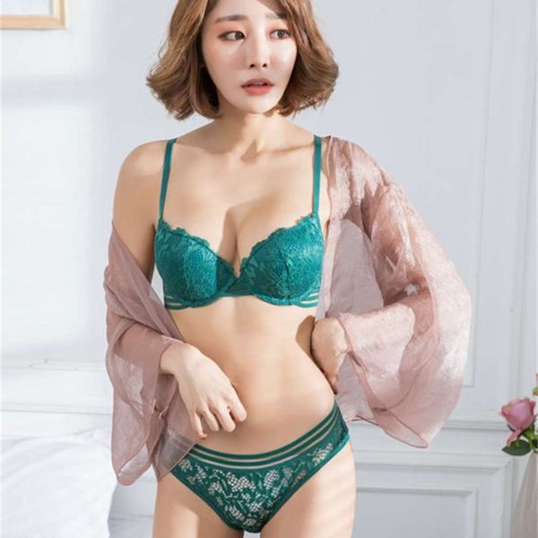 

8911# lace embroidery gathered lingerie bra set, Red;black