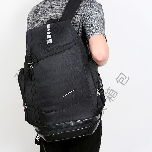 

designer bag fashion men's large capacity 15.6-inch computer schoolbag fashion leisure backpack