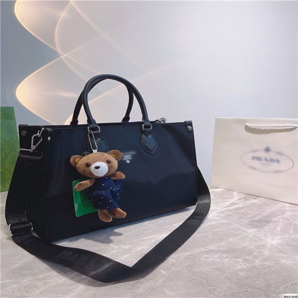 

2021 latest on the go handbag bag print side stitching large-capacity shopping fashion high-quality designers luxurys shoulder bags size 35c