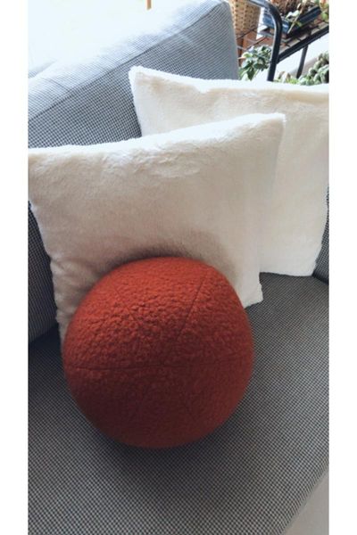 

pillow boucle fabric big dark tile color (diameter: 40cm)