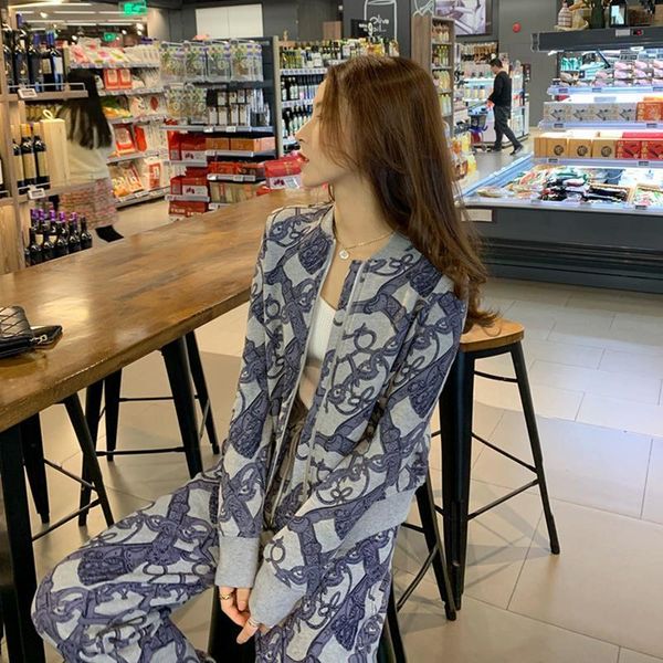 

sweater suit female 2021 spring style small sports casual fashion age-reducing western trousers two-piece women's two piece pants, White