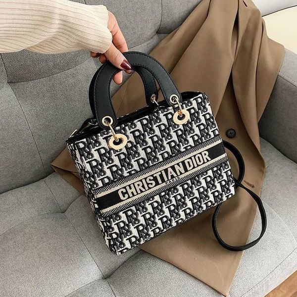 

wholesale fashion princess minority portable one shoulder messenger bag for female students luxuryss designerss yw