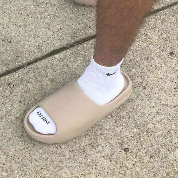 

yeesy slide women men slippers desert sand bone resin sandal bench foam runner sneakers indoor outdoor brown football basketball soccer shoe, Black