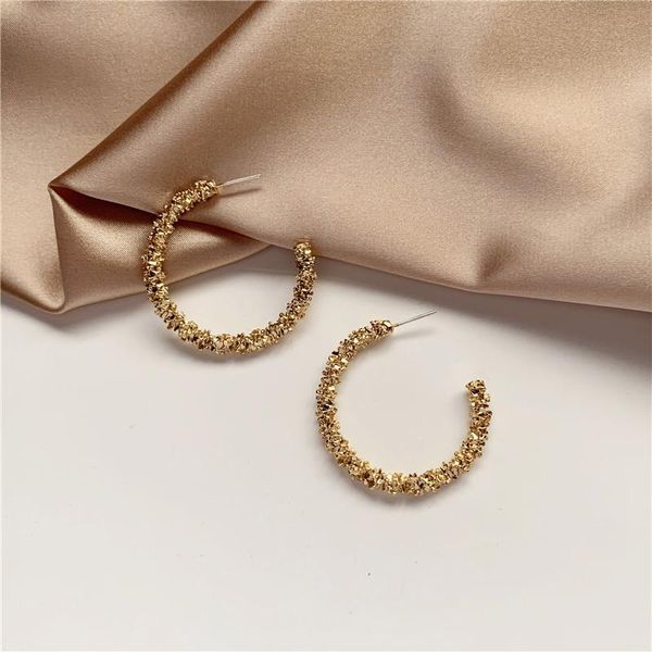 

hoop & huggie lovoacc minimalist gold color metal c shape earrings for women femme big pleated statement party jewelry oorbellen, Golden;silver