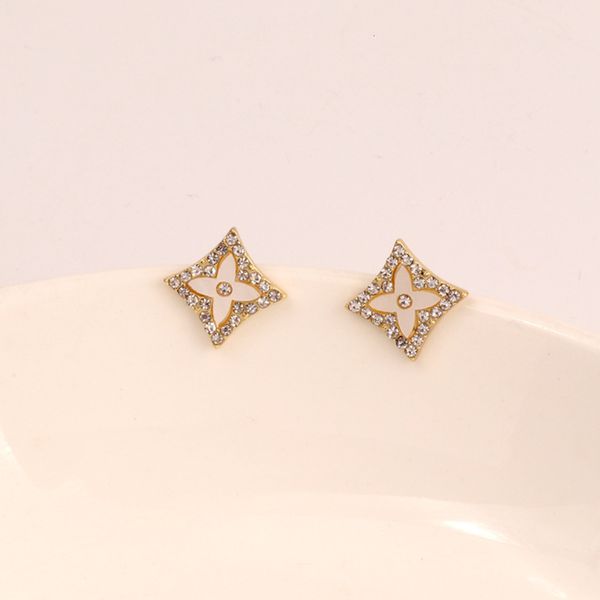 

flower studded earrings fashionable, small simple net red earrings