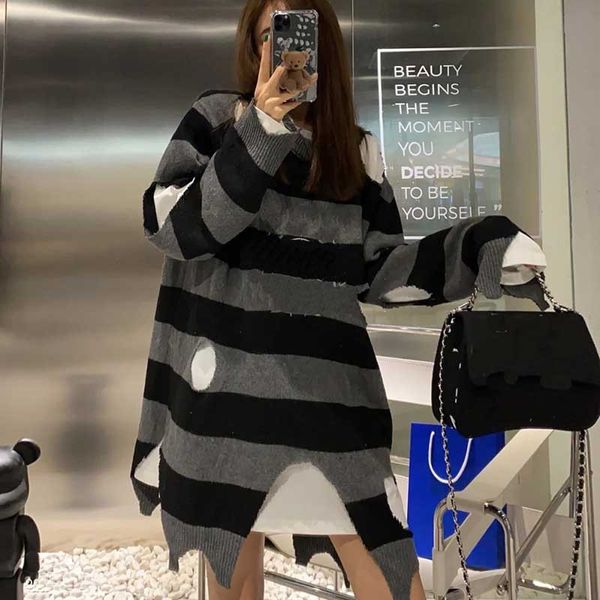

2021 autumn new crop hole contrast striped sweater women's middle long fake two loose round neck knit skirt, White