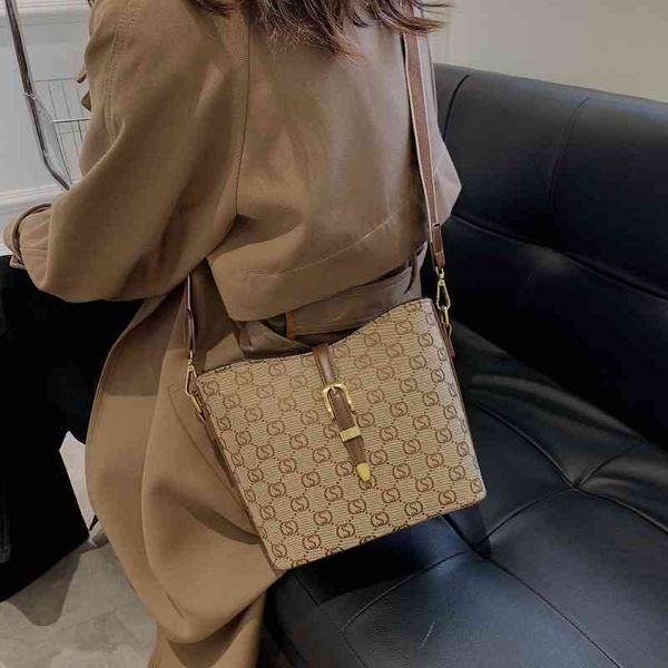 

design new messenger women's small crowd bag versatile plaid shell bag handbags