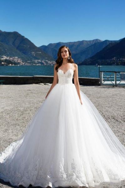 Eleganti abiti da sposa in pizzo bianco Abiti da sposa Spaghetti Backless Throft Tulle Summer Beach Beach Bidal Bridal Abiti da sposa