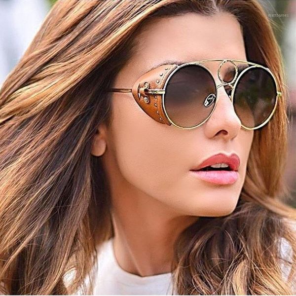 Güneş Gözlüğü Moda Vintage Steampunk Sunglasse Kadınlar Perçin Daire Deri Yan Kalkanı Marka Tasarım Güneş Gözlükleri Erkekler