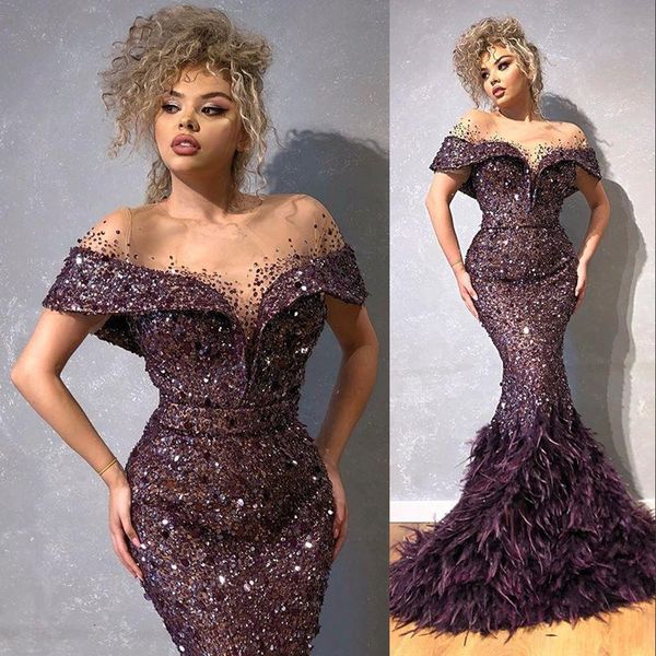 

2022 arabic dubai evening dresses wear grape sequined lace feather bling crystal beads cap sleeves sequins mermaid plus size party prom gown, Black;red